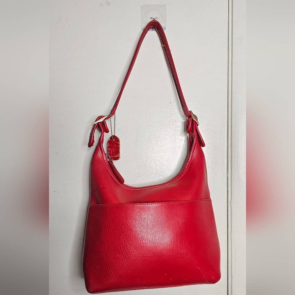 Vintage Coach Soho Red Leather Baguette / Hobo Bag (No. L4C-9956) - Picture 3 of 16